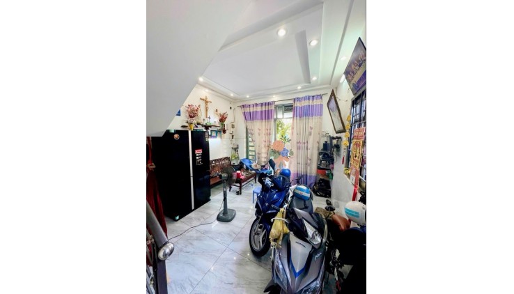 HẺM 6M THÔNG - NGAY KHU GÒ XOÀI - GIÁP TÂN PHÚ - NHÀ 2 TẦNG - 40M2  - SỔ ĐẸP HOÀN CÔNG ĐỦ - GIÁ CHỈ HƠN 3 TỶ